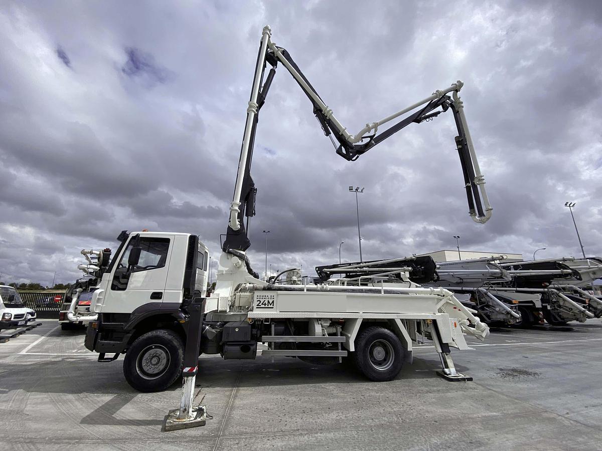 Usado 2005 JUNJIN 24M SOBRE CAMIÓN IVECO